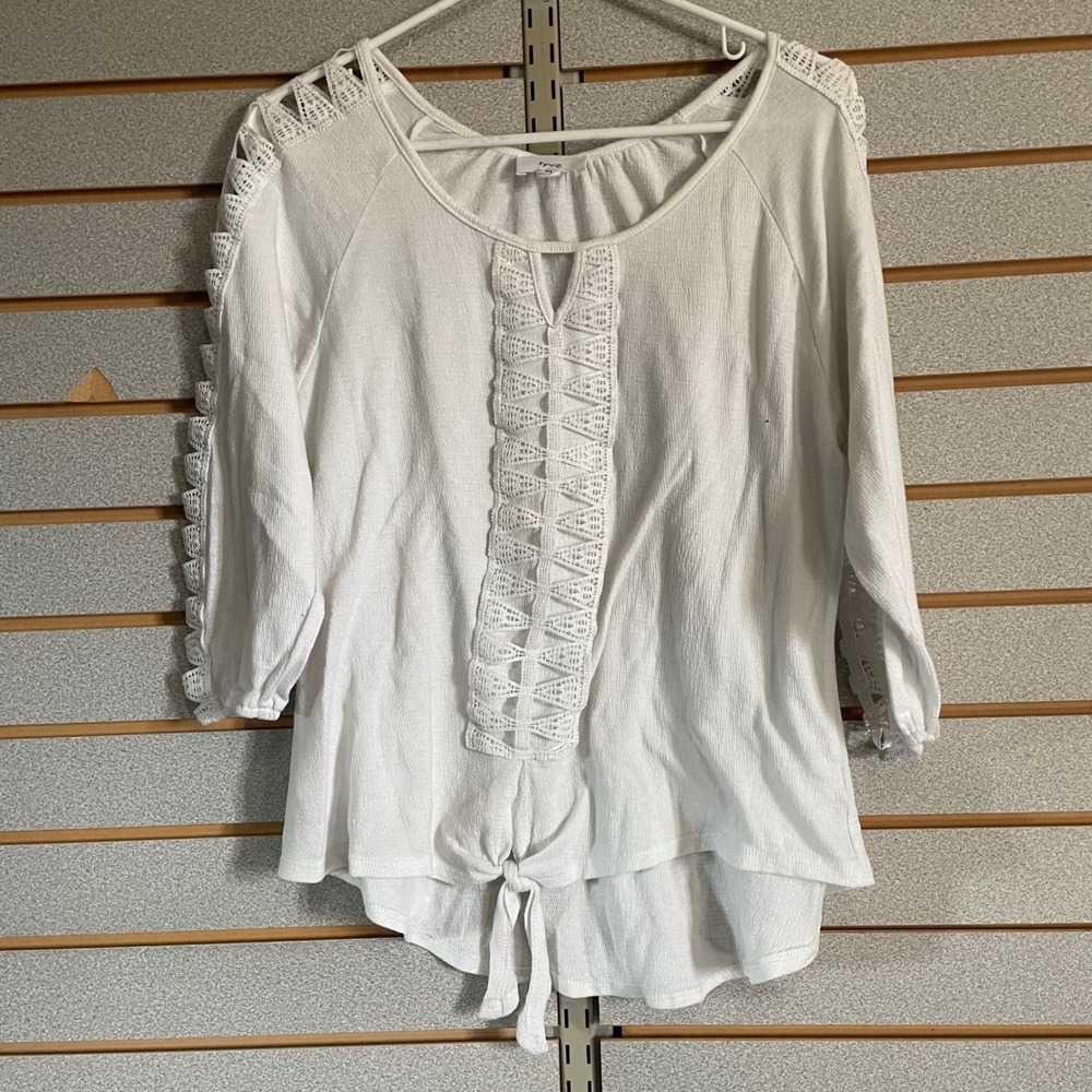 Fyve White Crochet Lace Trim Tie Front‎ Blouse Top Women's Medium